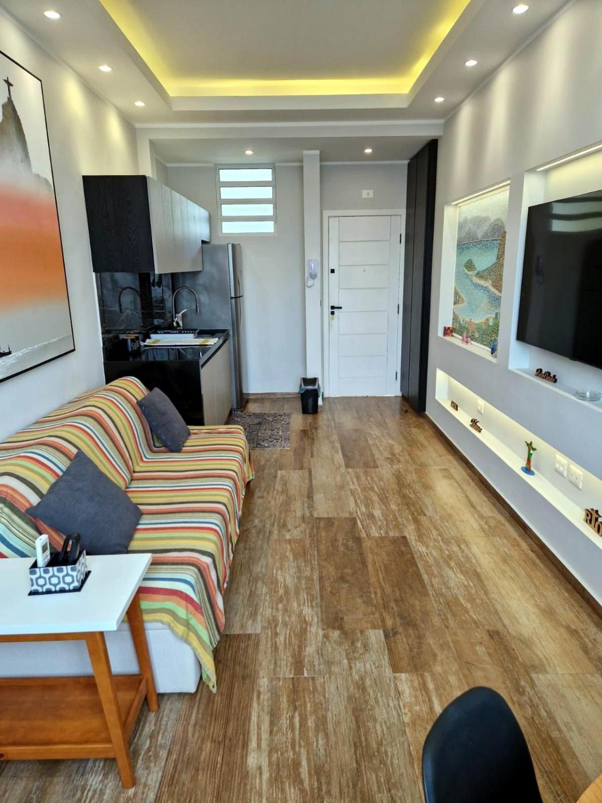 3 Twins Copacabana Posto 5 *