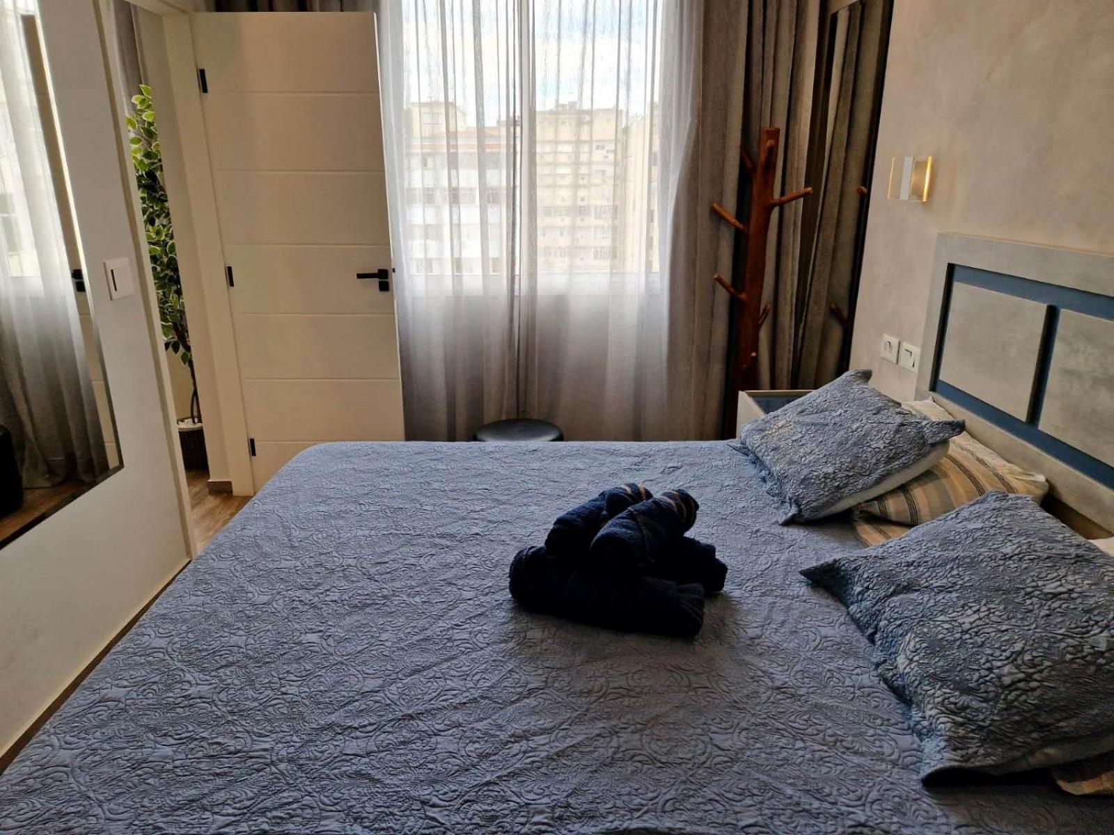 3 Twins Copacabana Posto 5 *