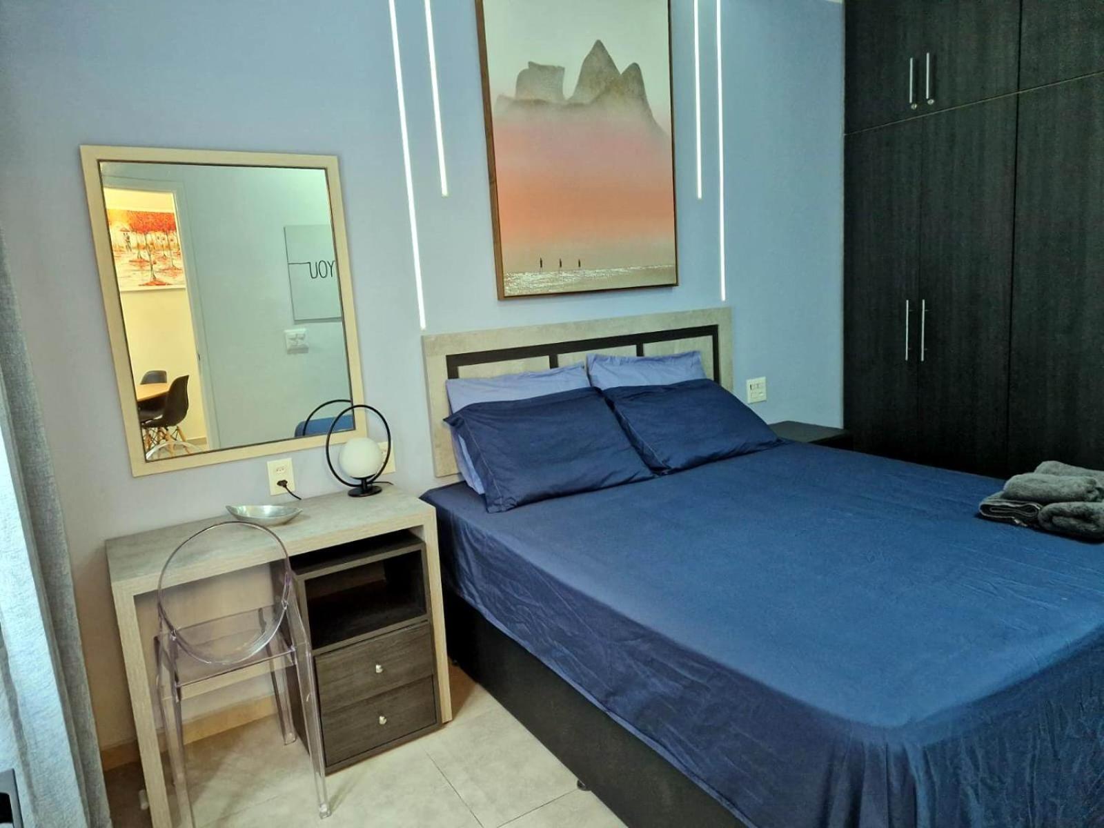 3 Twins Copacabana Posto 5 *